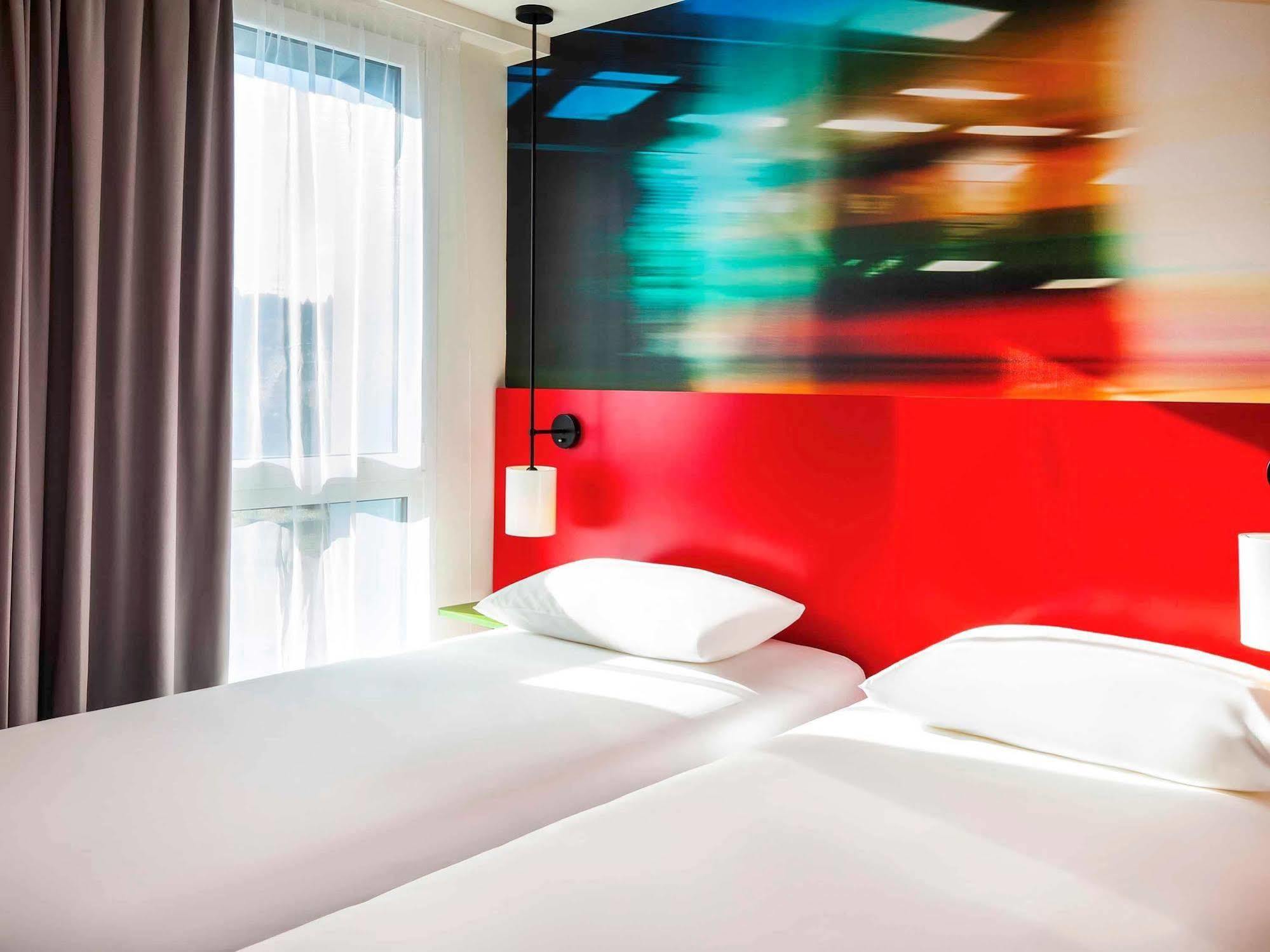 Ibis Styles Mulhouse Centre Gare Hotel Exterior photo